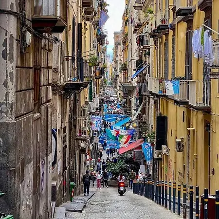 Maclahouse Centrale * Napoli